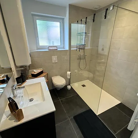 Les Reflets Du Chateau - Parking Gratuit - Cosy & Moderne - Route Des Vins Apartment Thanville