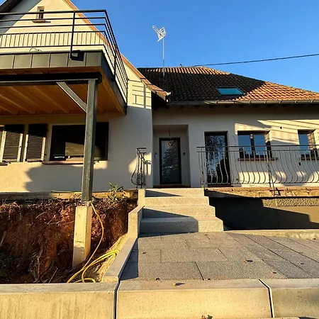 Les Reflets Du Chateau - Parking Gratuit - Cosy & Moderne - Route Des Vins * Thanville