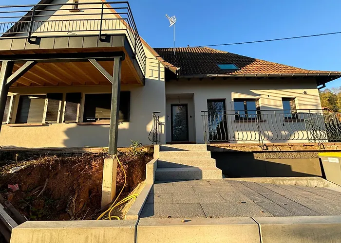 Les Reflets Du Chateau - Parking Gratuit - Cosy & Moderne - Route Des Vins * Thanville