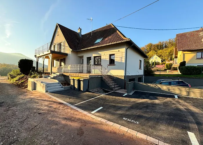 Les Reflets Du Chateau - Parking Gratuit - Cosy & Moderne - Route Des Vins * Thanville