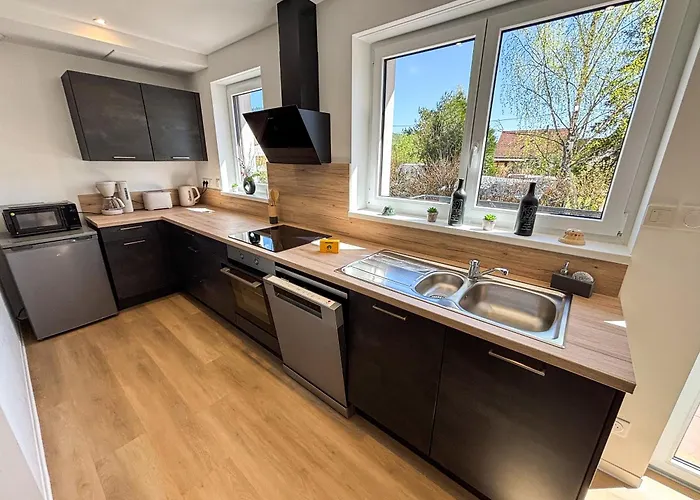 Les Reflets Du Chateau - Parking Gratuit - Cosy & Moderne - Route Des Vins Thanville